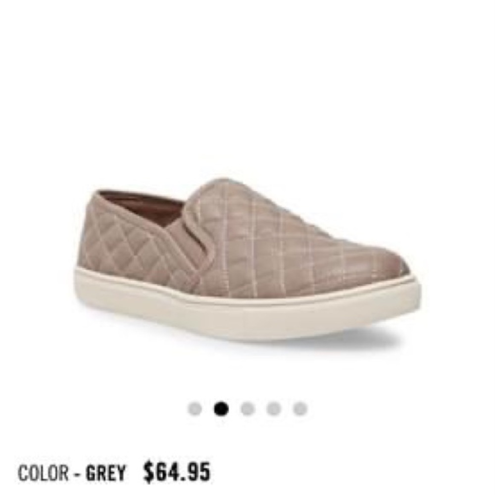 ❌SOLD❌ Steve Madden Blush Pink Slide Sneakers - Picture 1 of 4